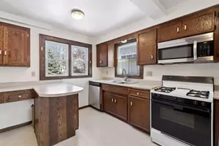 1447 Sargent Ave, Saint Paul, MN 55105 - Photo 12