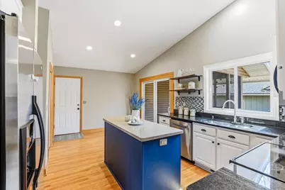 15008 1st Avenue S, Burnsville, MN 55306 - Photo 10