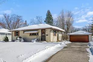 5916 Quail Ave N, Crystal, MN 55429 - Photo 2