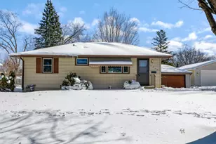 5916 Quail Ave N, Crystal, MN 55429 - Photo 2
