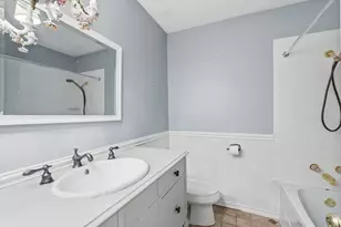 4497 S Oak Leaf Ct, Vadnais Heights, MN 55127 - Photo 12