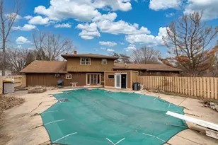 4497 S Oak Leaf Ct, Vadnais Heights, MN 55127 - Photo 24