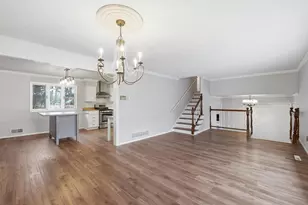 4497 S Oak Leaf Ct, Vadnais Heights, MN 55127 - Photo 8