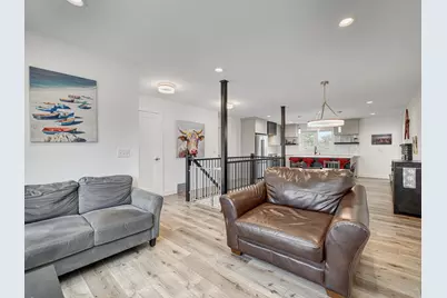 11014 Stanley Curve, Bloomington, MN 55437 - Photo 6