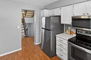 10675 Sherman Dr, Eden Prairie, MN 55347 - Photo 14