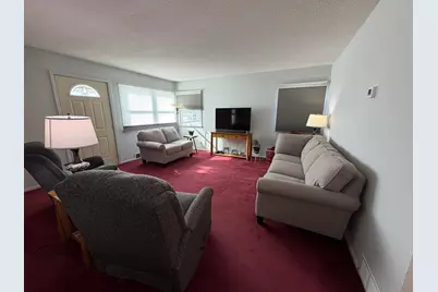 401 Center Street E, Roseau, MN 56751 - Photo 12