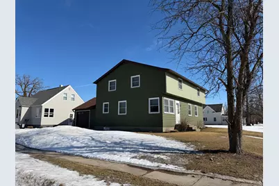 401 Center Street E, Roseau, MN 56751 - Photo 28