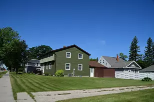 401 Center St E, Roseau, MN 56751 - Photo 4