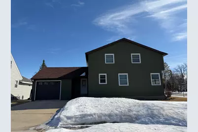 401 Center Street E, Roseau, MN 56751 - Photo 30