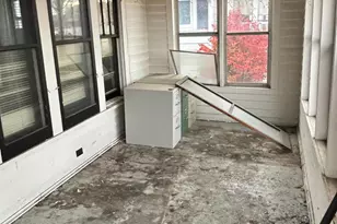 152 E Mark St, Winona, MN 55987 - Photo 4