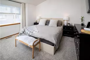 11649 Horizon Dr, Burnsville, MN 55337 - Photo 2