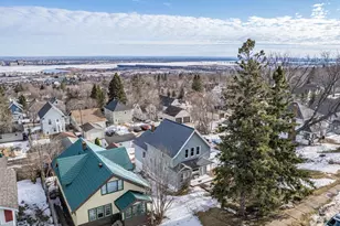 2218 W 11th St, Duluth, MN 55806 - Photo 36