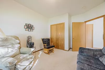 302 Fairway Drive, Casselton, ND 58012 - Photo 26