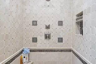 6111 Kalen Dr, Woodbury, MN 55129 - Photo 16