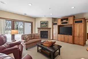 6077 Clarion Cir, Minnetonka, MN 55343 - Photo 10