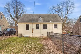 3110 Pennsylvania Ave S, Saint Louis Park, MN 55426 - Photo 4