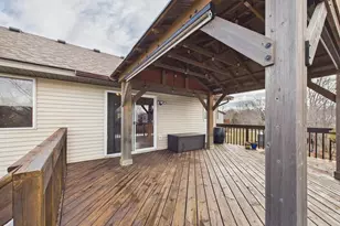 7587 Wellington Cir, North Branch, MN 55056 - Photo 12