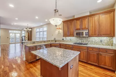 228 Ridgewood Avenue, Minneapolis, MN 55403 - Photo 8