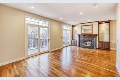 228 Ridgewood Avenue, Minneapolis, MN 55403 - Photo 2