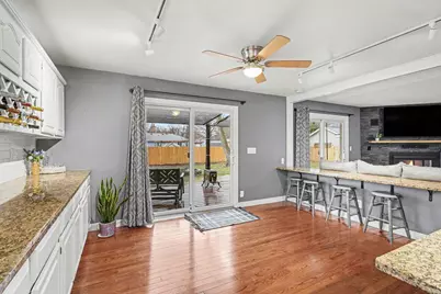 9516 Park Avenue S, Bloomington, MN 55420 - Photo 6