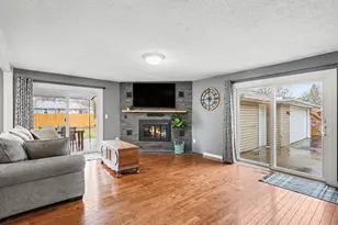 9516 Park Ave S, Bloomington, MN 55420 - Photo 10