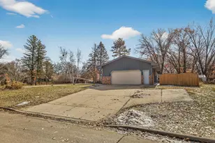 4637 Dale St N, Shoreview, MN 55126 - Photo 28