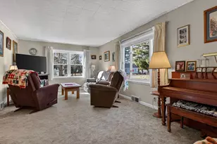 512 W Evans St, Rice Lake, WI 54868 - Photo 2