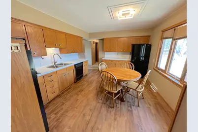 10809 Abbott Avenue S, Bloomington, MN 55431 - Photo 2