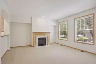 8296 Townsend Dr, Eden Prairie, MN 55344 - Photo 6