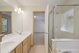 8296 Townsend Dr, Eden Prairie, MN 55344 - Photo 22