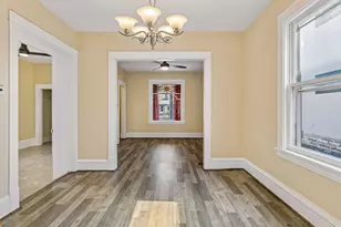 607 Simpson St, Saint Paul, MN 55104 - Photo 2