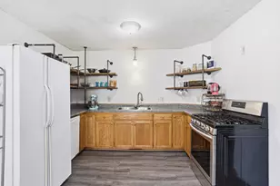 657 Oakdale Ave, Saint Paul, MN 55107 - Photo 6