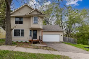 657 Oakdale Ave, Saint Paul, MN 55107 - Photo 1