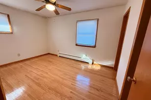 2035 California Ave E, Saint Paul, MN 55119 - Photo 2