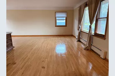 2035 California Avenue E, Saint Paul, MN 55119 - Photo 2
