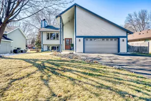 11926 Summerset Ln, Burnsville, MN 55337 - Photo 2
