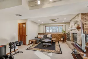 11926 Summerset Ln, Burnsville, MN 55337 - Photo 14