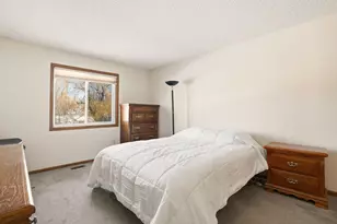 789 Parkside Dr, Vadnais Heights, MN 55127 - Photo 20