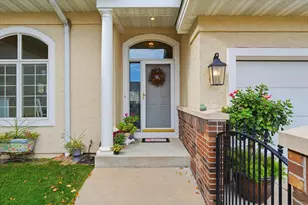 16737 49th Pl N, Plymouth, MN 55446 - Photo 1