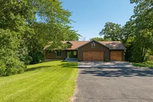 1408 10th St NE, Sauk Rapids, MN 56379 - Photo 2