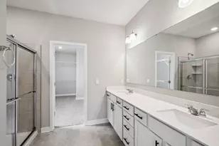 2147 Blf Hts Dr, Shakopee, MN 55379 - Photo 8