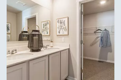 2135 Bluff Heights Drive, Shakopee, MN 55379 - Photo 10