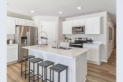 2135 Bluff Heights Drive, Shakopee, MN 55379 - Photo 2