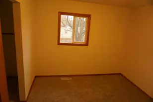 90 5th Ave NW, Wells, MN 56097 - Photo 10