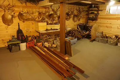 90 5th Avenue NW, Wells, MN 56097 - Photo 16