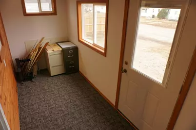 90 5th Avenue NW, Wells, MN 56097 - Photo 12