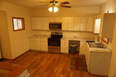 90 5th Avenue NW, Wells, MN 56097 - Photo 4