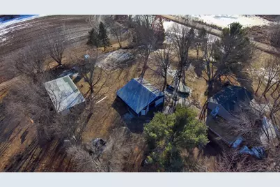 1054 County Road 6 NE, Stanchfield, MN 55080 - Photo 2