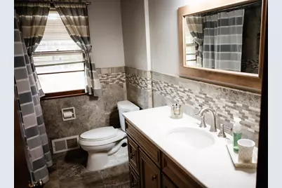 9216 Upton Avenue S, Bloomington, MN 55431 - Photo 10