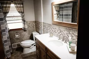 9216 Upton Ave S, Bloomington, MN 55431 - Photo 10